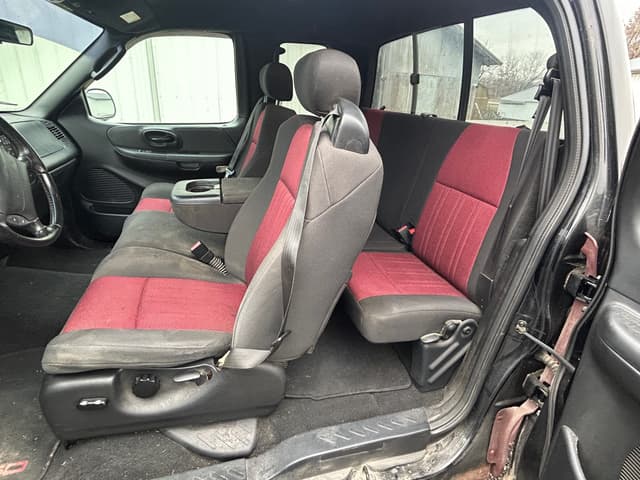 Image of Ford F-150 equipment image 4