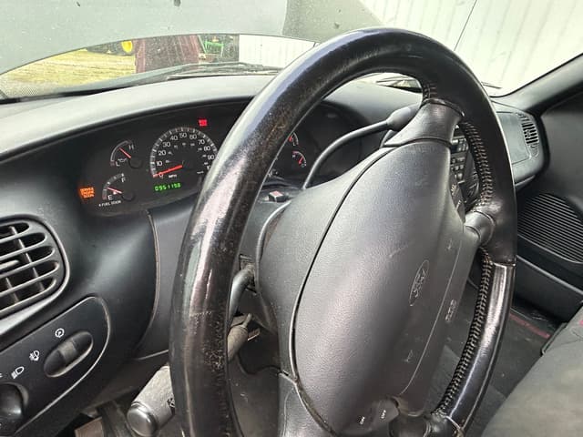 Image of Ford F-150 equipment image 3