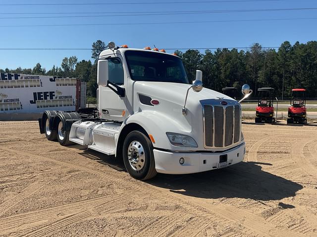 Image of Peterbilt 579 equipment image 2