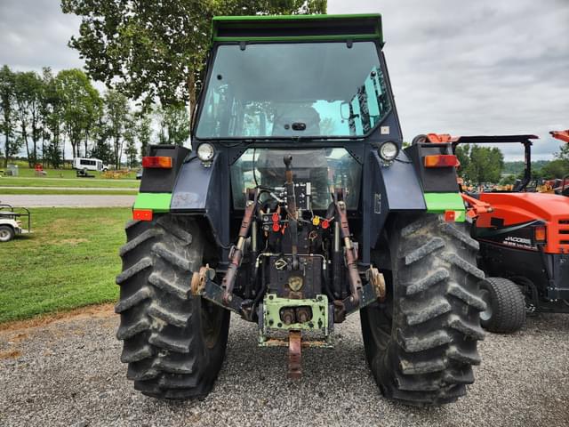 Image of Deutz-Allis 7110 equipment image 3