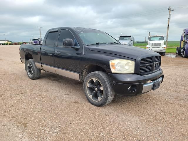 Image of Dodge Ram 1500 equipment image 1