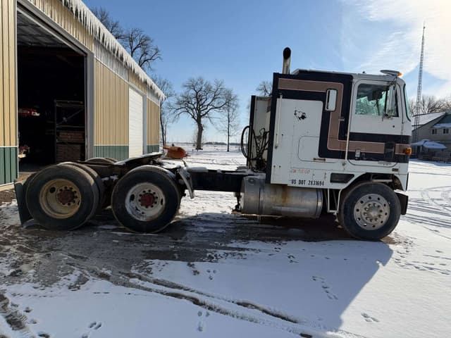 Image of International COF9670 equipment image 3