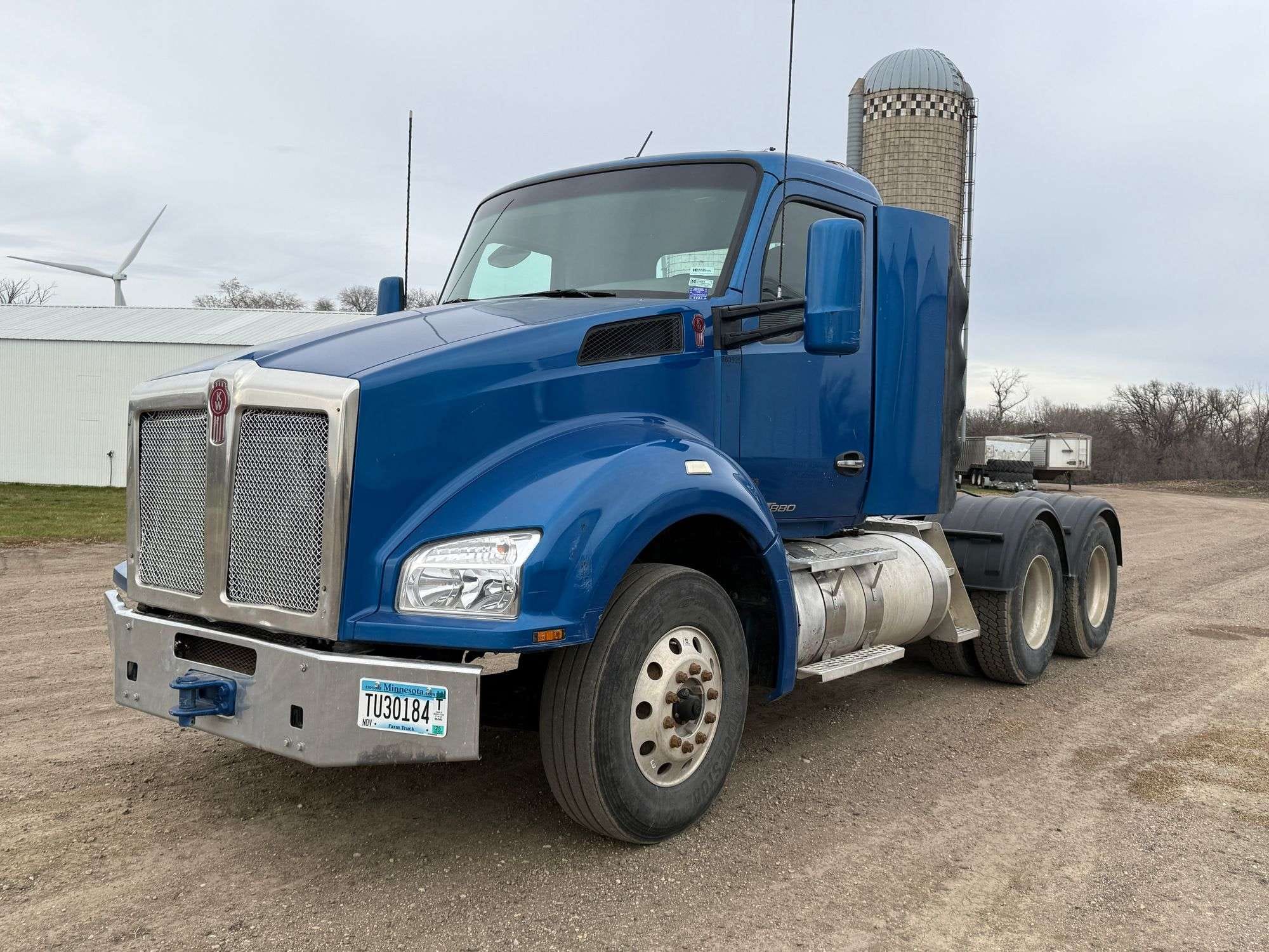 2016 Kenworth T880 Equipment Image0