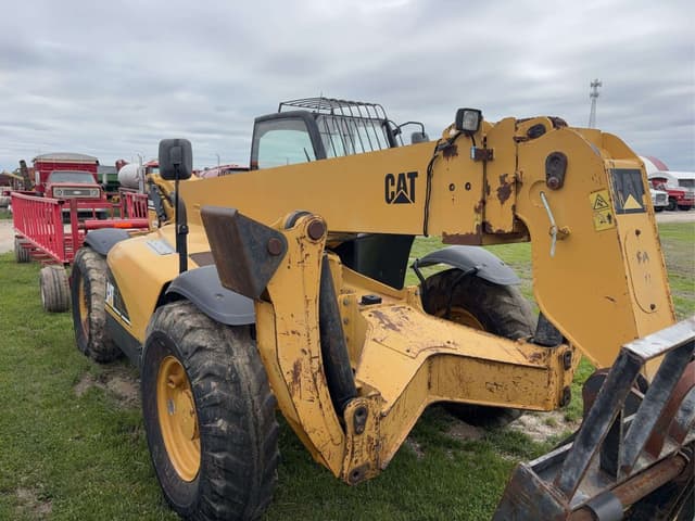 Image of Caterpillar TH560B equipment image 3