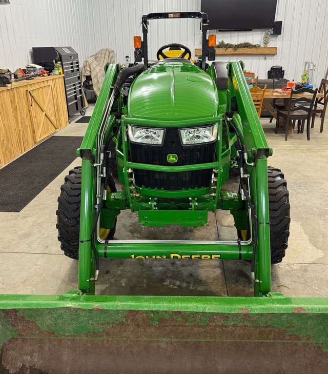 Image of John Deere 4044M equipment image 1