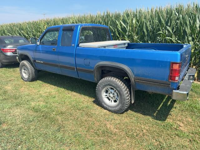 Image of Dodge Dakota equipment image 4