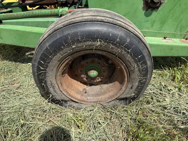 Image of John Deere 3800 equipment image 4