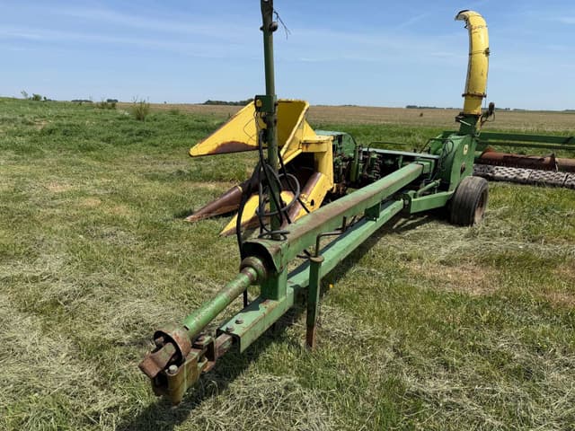 Image of John Deere 3800 equipment image 1