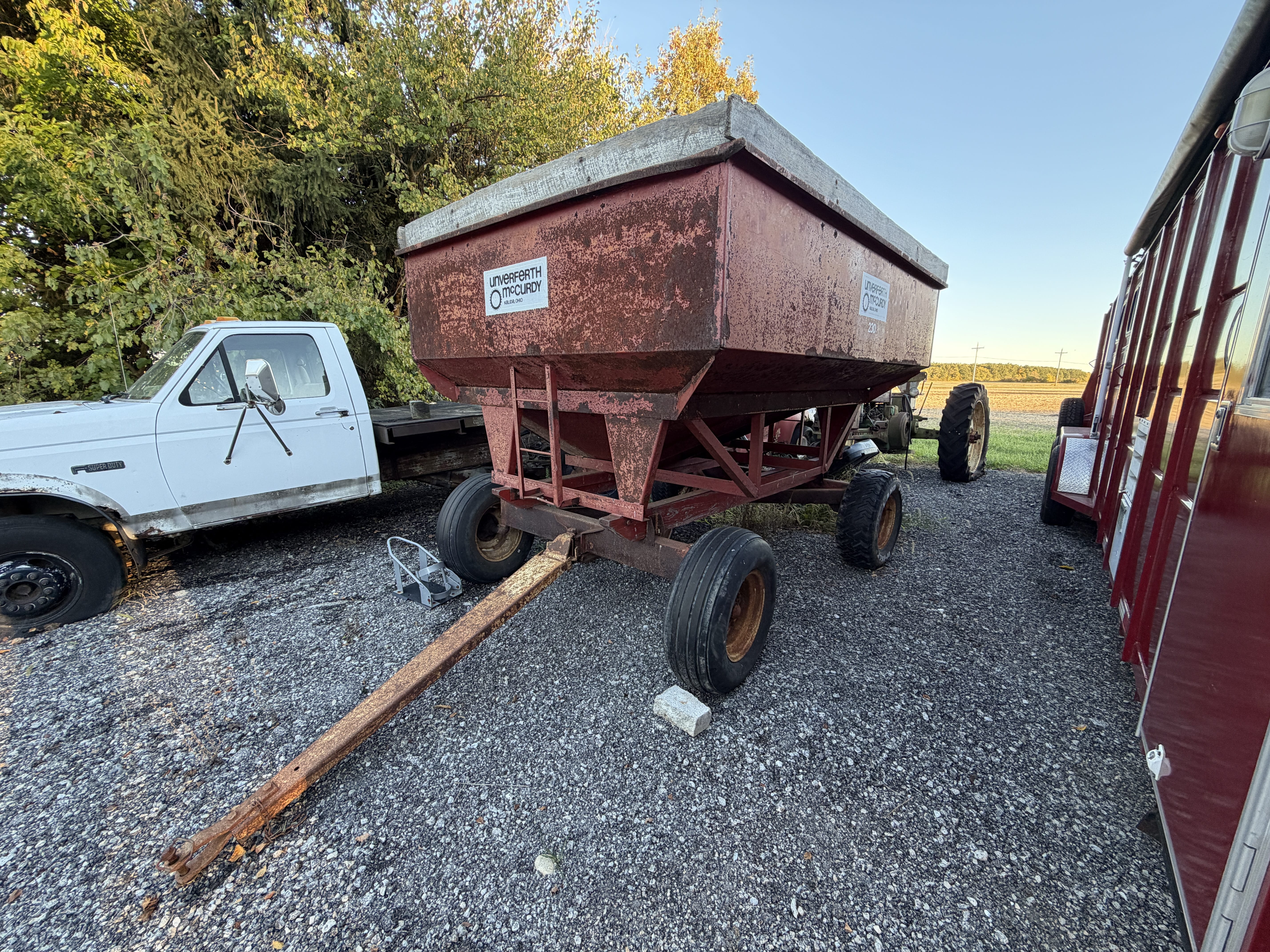 Unverferth McCurdy 230 Equipment Image0