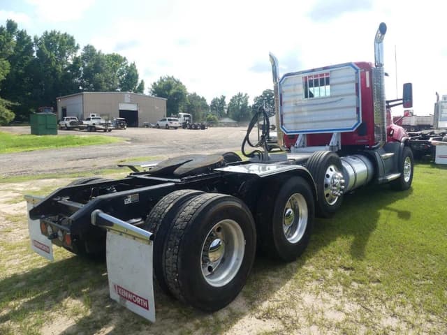 Image of Kenworth T680 equipment image 2
