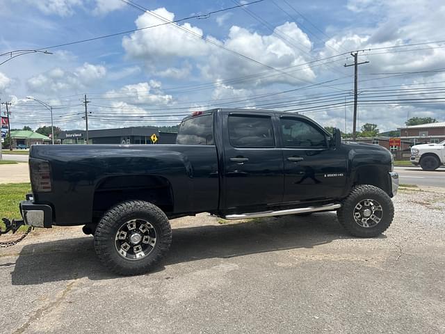 Image of Chevrolet Silverado equipment image 1