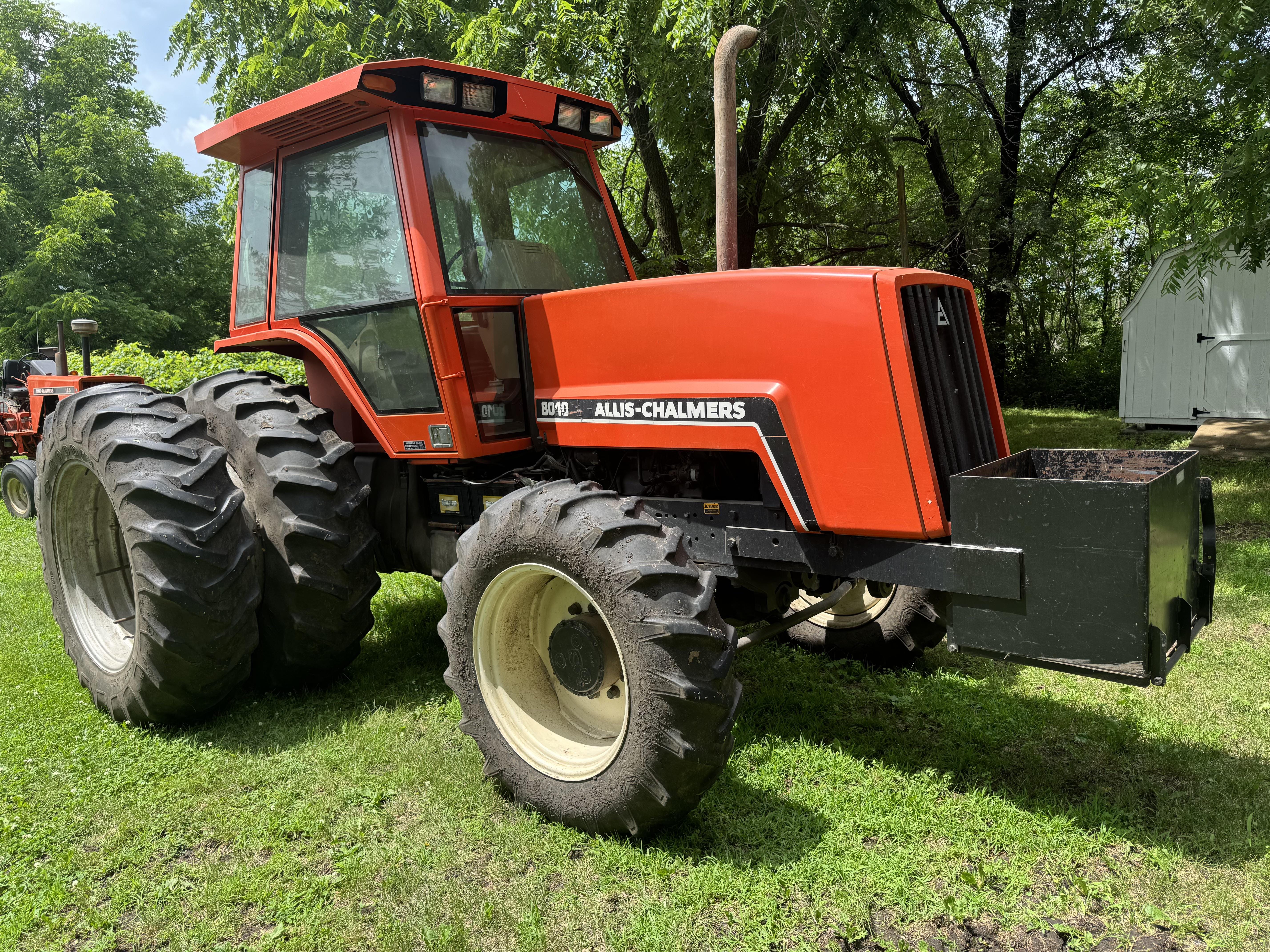 Main image Allis Chalmers 8010