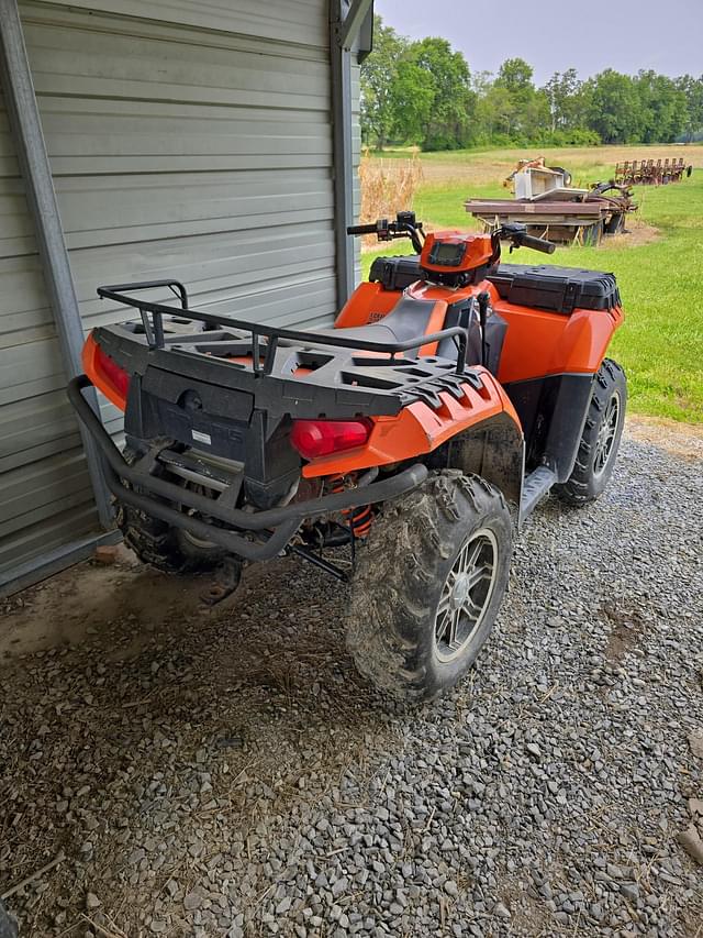 Image of Polaris Sportsman 550 equipment image 4