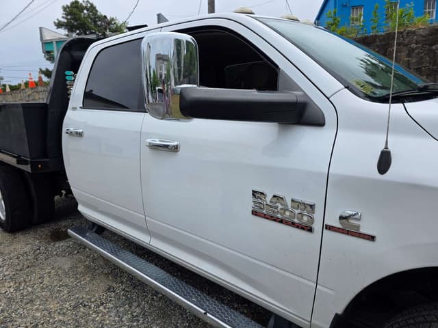 Image of Dodge Ram 3500 equipment image 1