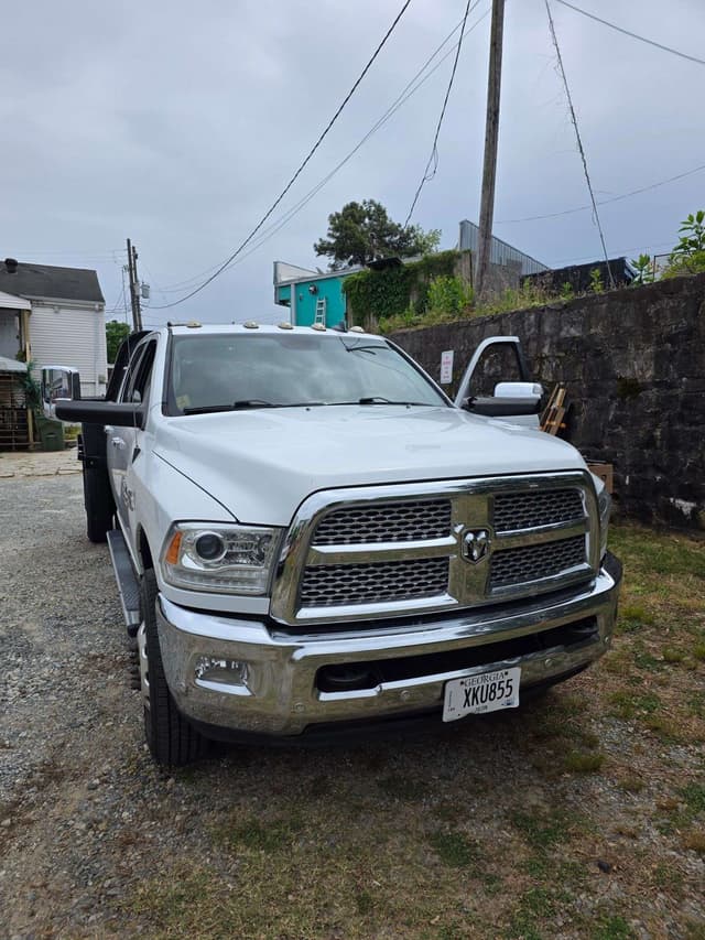 Image of Dodge Ram 3500 equipment image 2