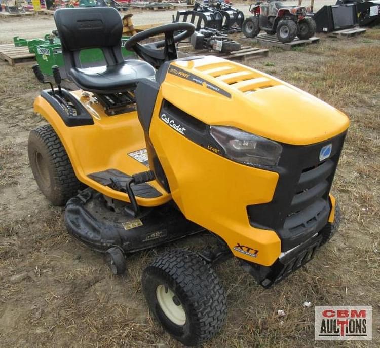 Cub Cadet XT1 Equipment Image0
