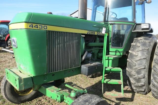 Image of John Deere 4430 equipment image 3