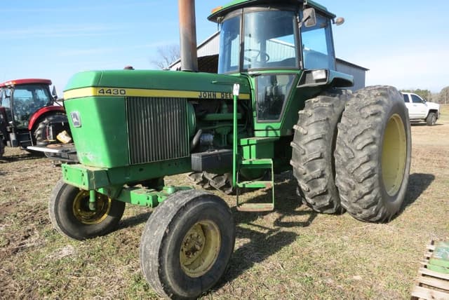 Image of John Deere 4430 equipment image 2