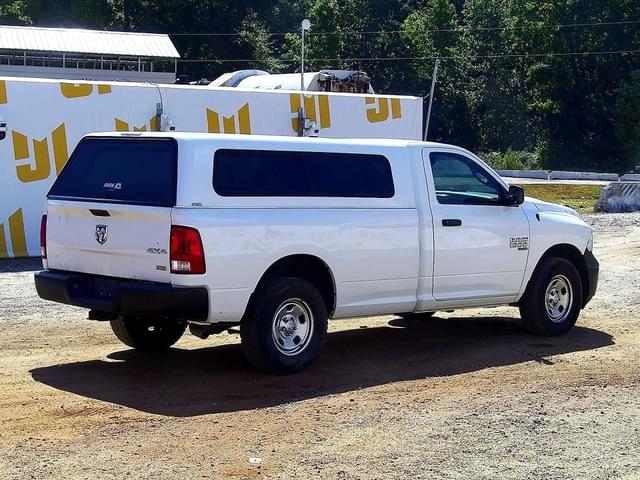 Image of Dodge Ram 1500 equipment image 3