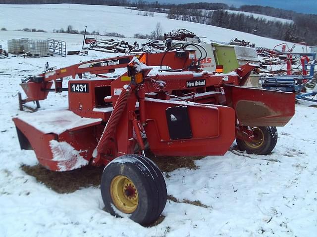 Image of New Holland 1431 equipment image 4