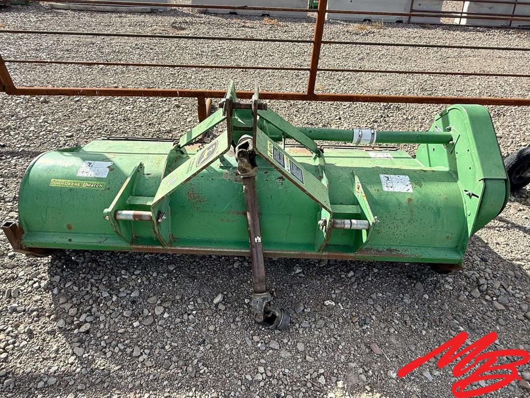 Image of John Deere 370 Image 1