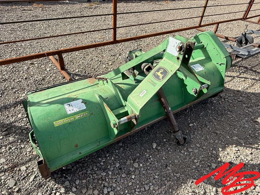 Image of John Deere 370 Image 0