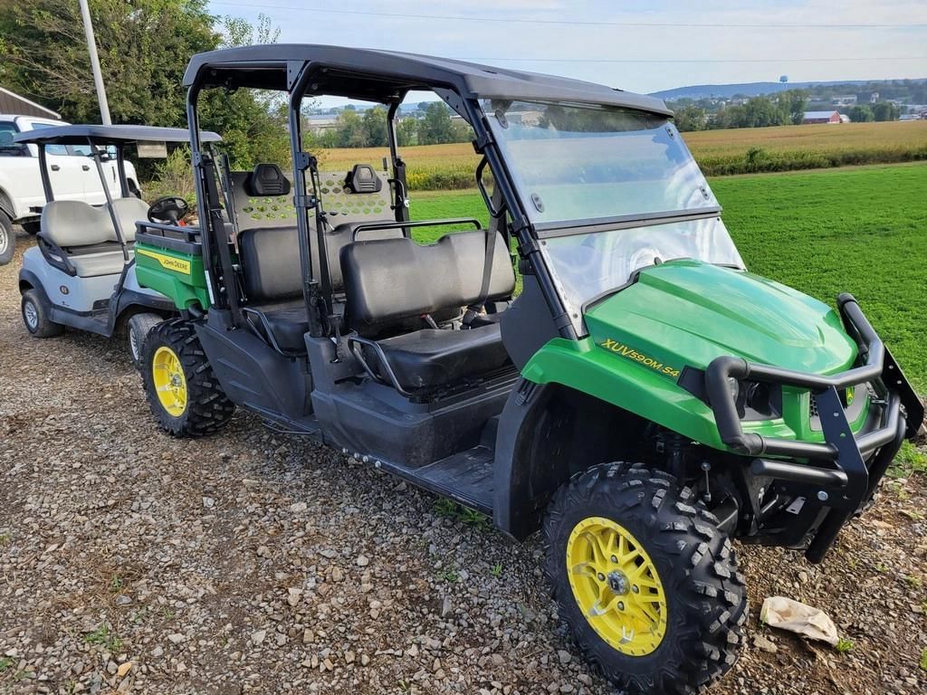 2023 John Deere XUV 590M S4 Equipment Image0