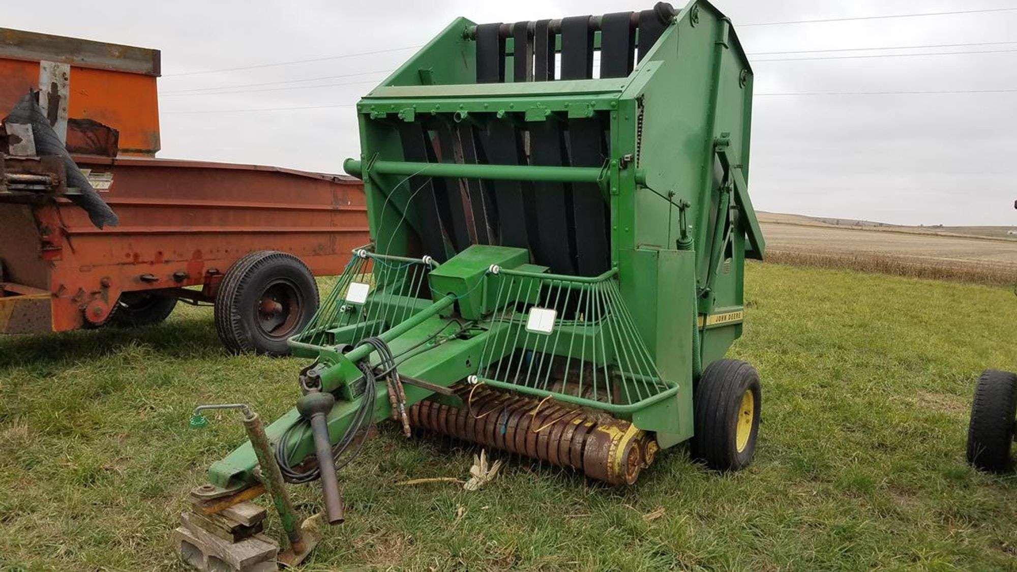 Main image John Deere 510