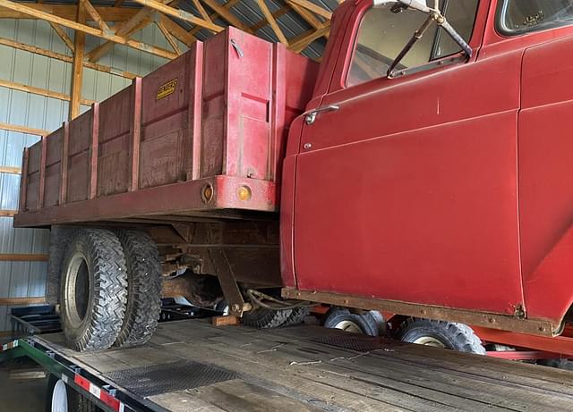 Image of Ford F-600 equipment image 1