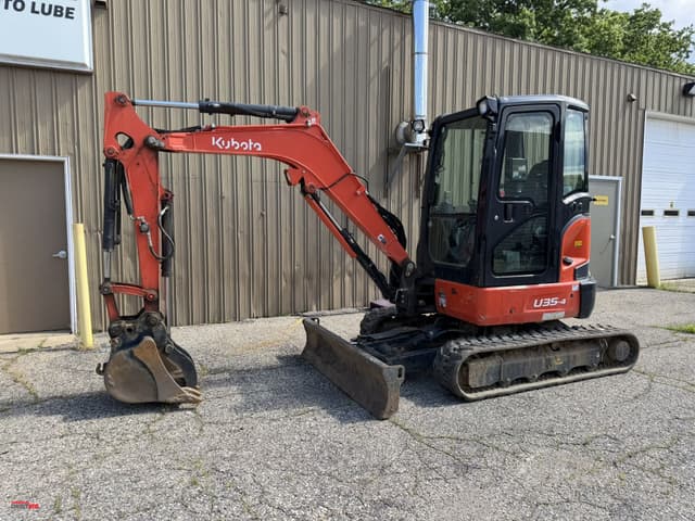 Image of Kubota U35-4 equipment image 1