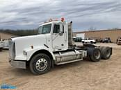 Thumbnail image Freightliner FLD120SD 0