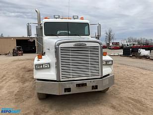 Main image Freightliner FLD120SD 30