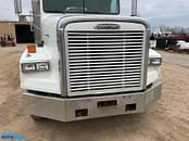 Thumbnail image Freightliner FLD120SD 31