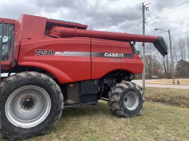 Image of Case IH 7230 equipment image 4