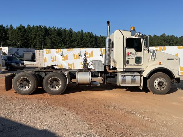 Image of Kenworth T8 equipment image 3