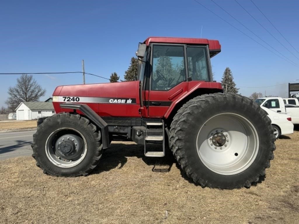 Case IH 7240 Equipment Image0