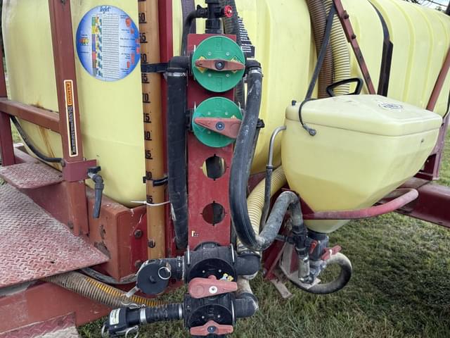 Image of Hardi Navigator 1000 equipment image 2
