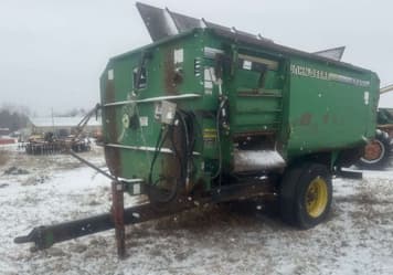 Main image John Deere 135
