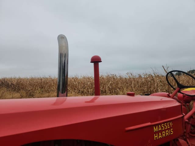 Image of Massey-Harris 44 equipment image 3