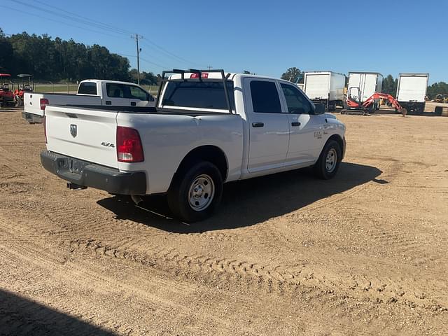 Image of Dodge Ram 1500 equipment image 4