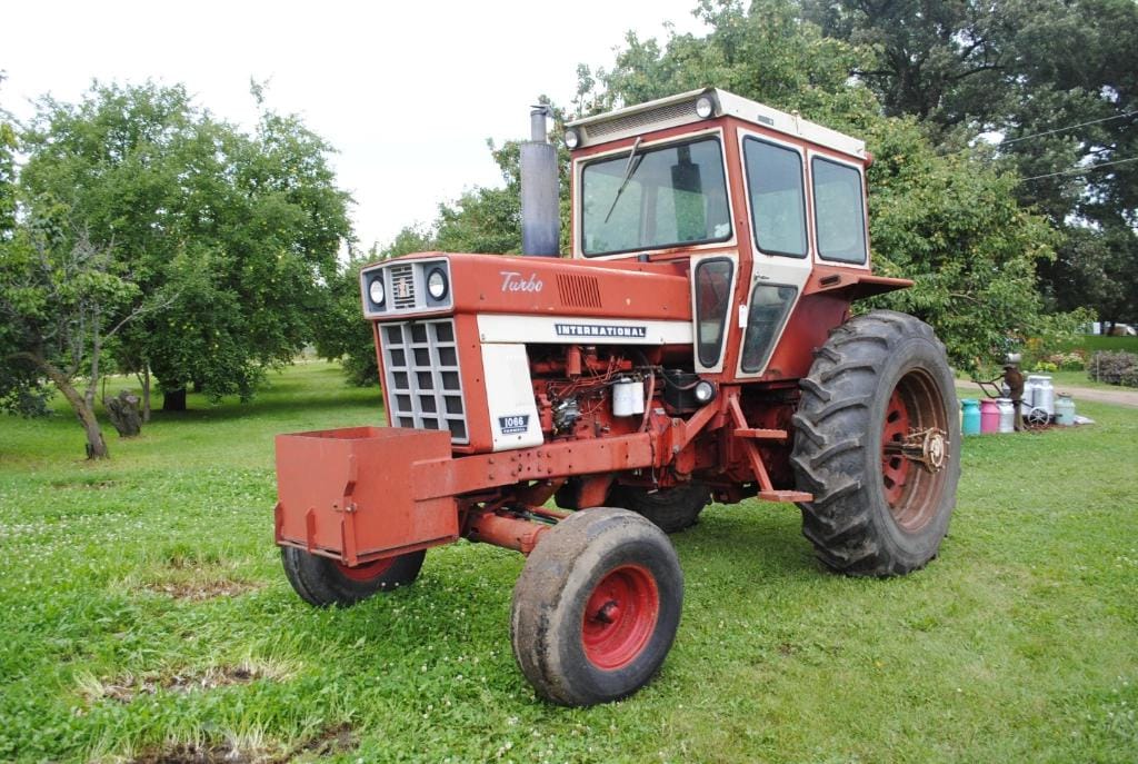 Main image International Harvester 1066