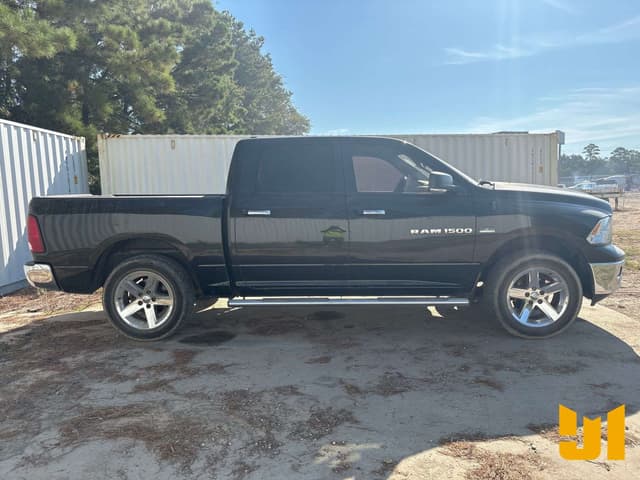 Image of Dodge Ram 1500 equipment image 3