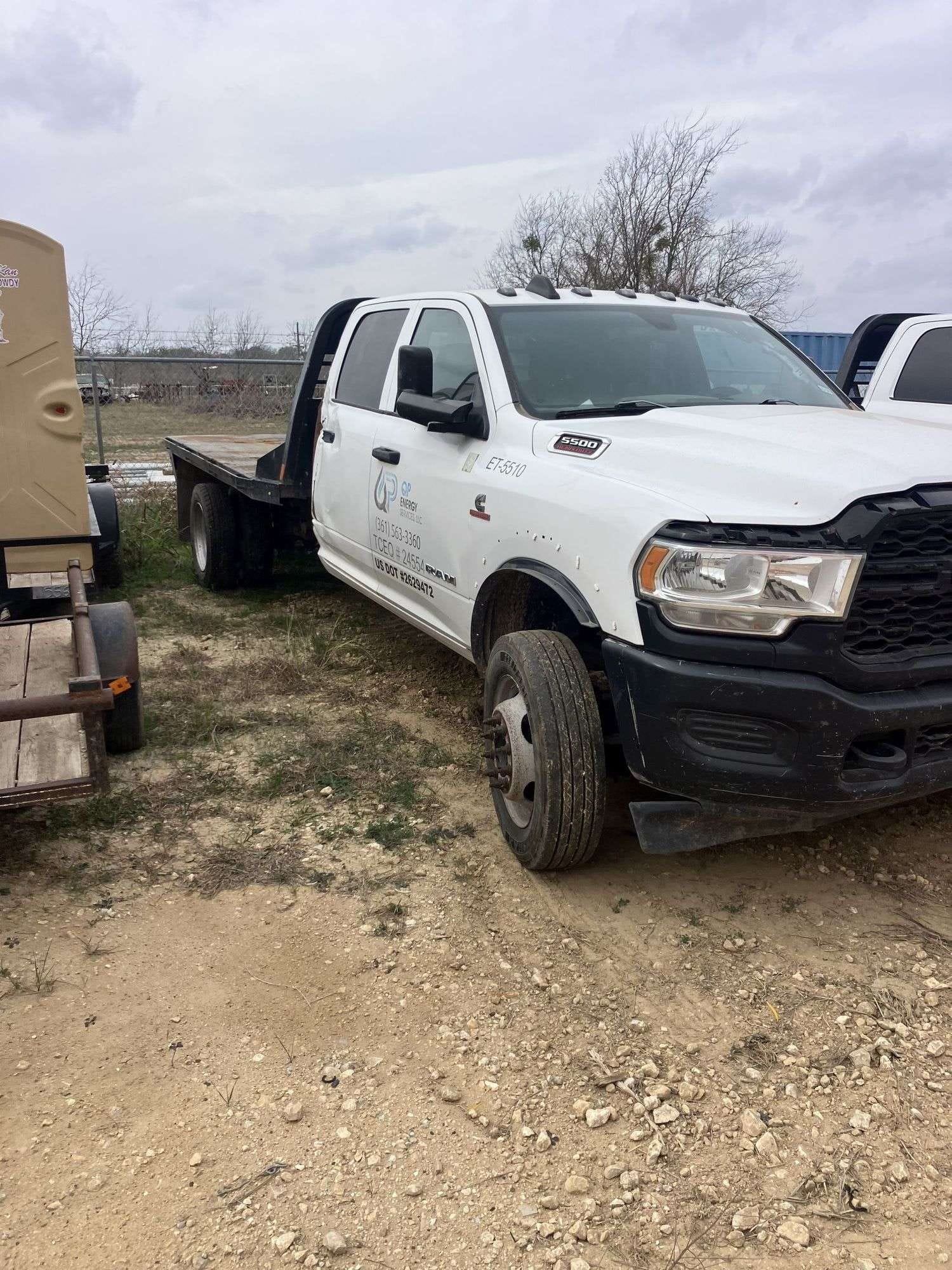 2019 Dodge Ram 5500 Equipment Image0