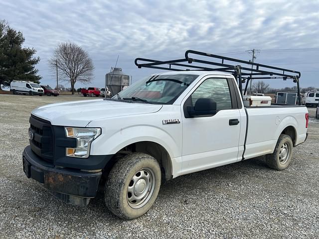 Image of Ford F-150 equipment image 1