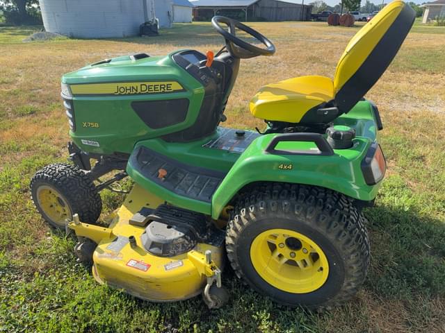 Image of John Deere X758 equipment image 2
