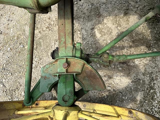 Image of John Deere D equipment image 4