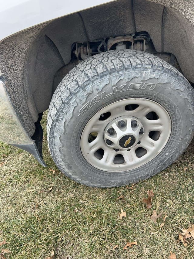 Image of Chevrolet 3500HD equipment image 3