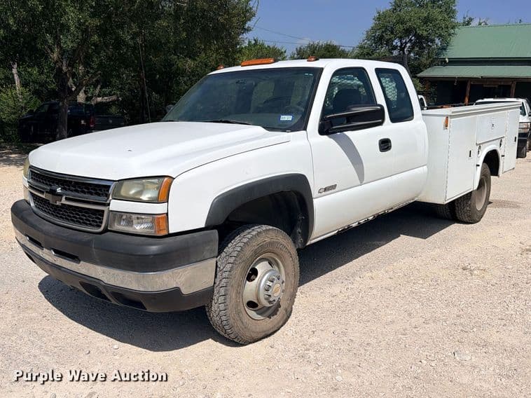 Image of Chevrolet 3500HD Primary image