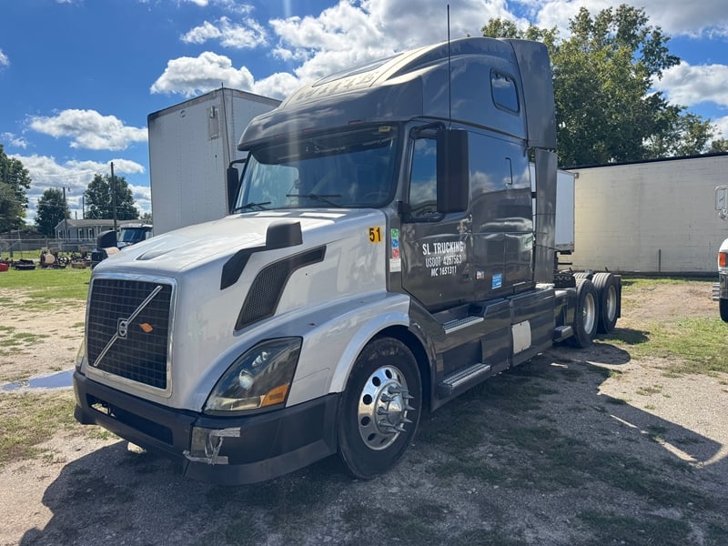 2006 Volvo VNL Equipment Image0