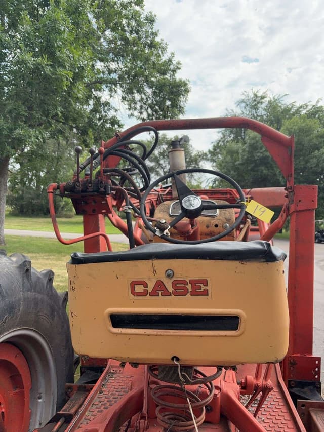Image of Case 730 equipment image 4